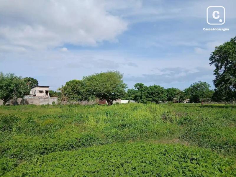 Terreno en venta en Granada – 7,236 varas²