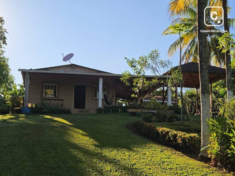 Finca en venta en Carazo – 2 hab, 110,048 varas²