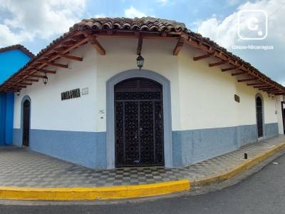 Local comercial en venta en Granada – 186 m²