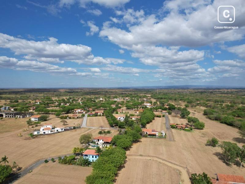 Terreno en venta en Villa el Carmen, León – 1,244 varas²