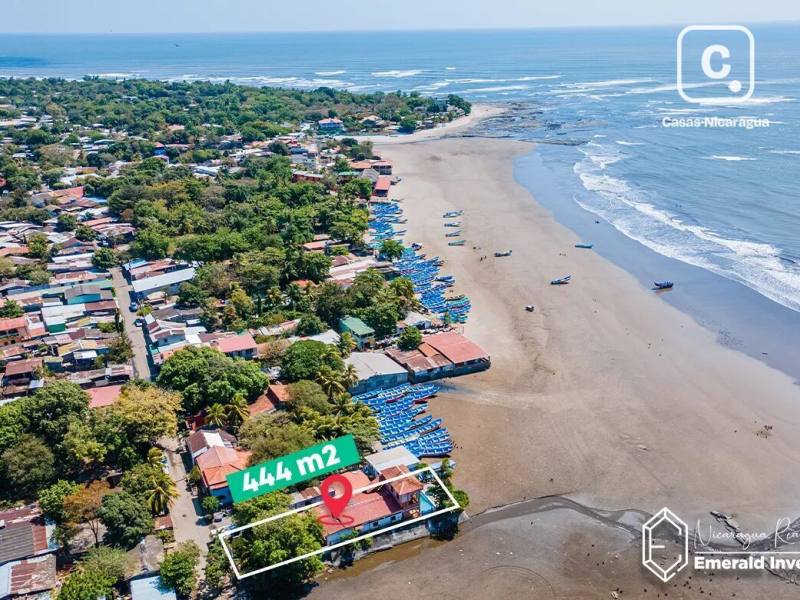 Casa frente al mar con piscina en Playa Masachapa