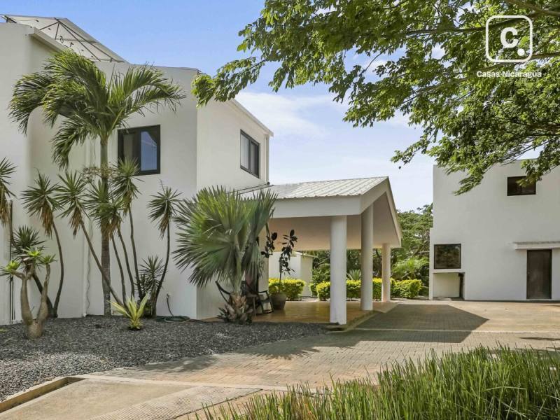 House for sale in San Juan del Sur, Rivas – 4 beds, 51,524 sq varas