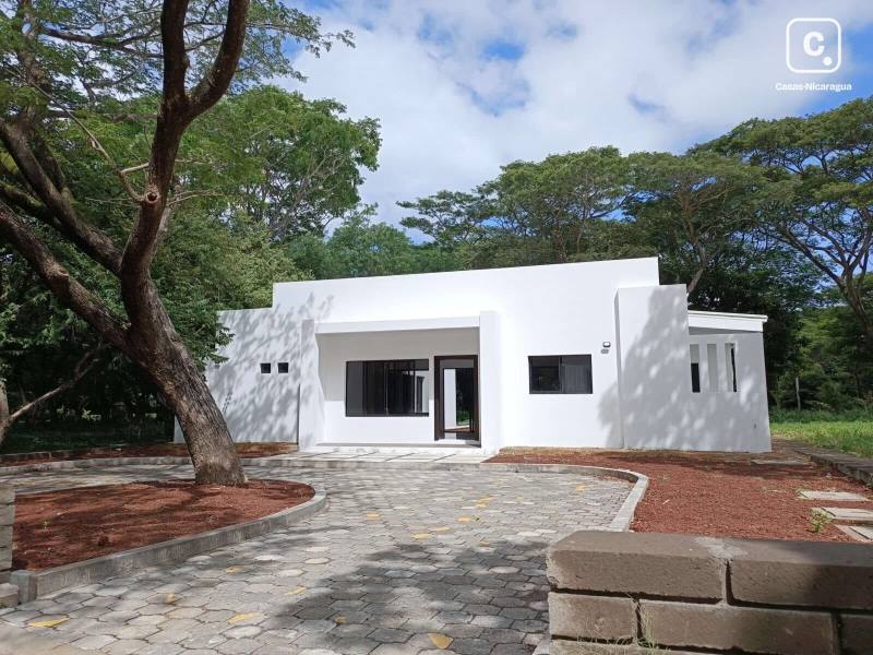Casa nueva de 4 habitaciones en 557 m², Bosques del Mar, San Juan del Sur