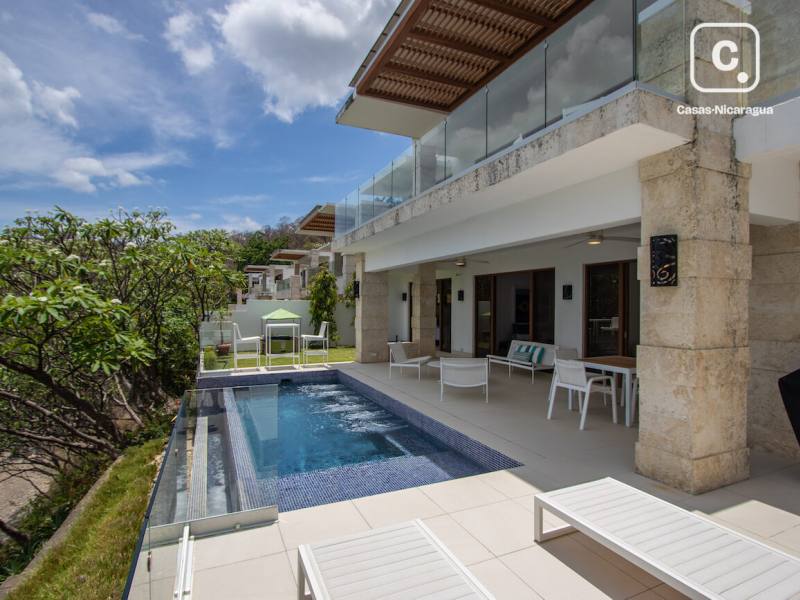 Beach house for sale in San Juan del Sur, Rivas – 3 beds, 317 m²