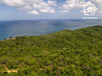 Terreno de 2,913 m² con vista al mar en Rancho Santana, Tola