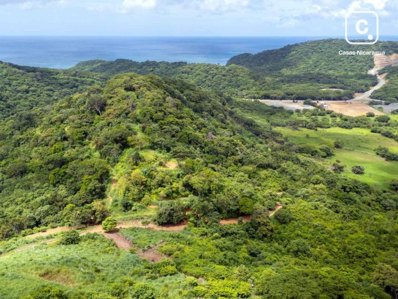 Terreno de 6,023 m² con vista al mar en El Silencio, San Juan del Sur