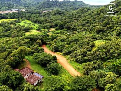 Terreno de 6,873 m² con vista al valle en Big Sky Ranch, San Juan del Sur