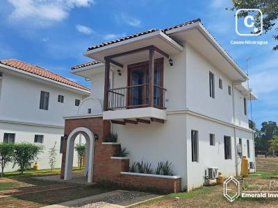 Casa de 3 habitaciones y 185 m² con energía solar en Gran Pacifica