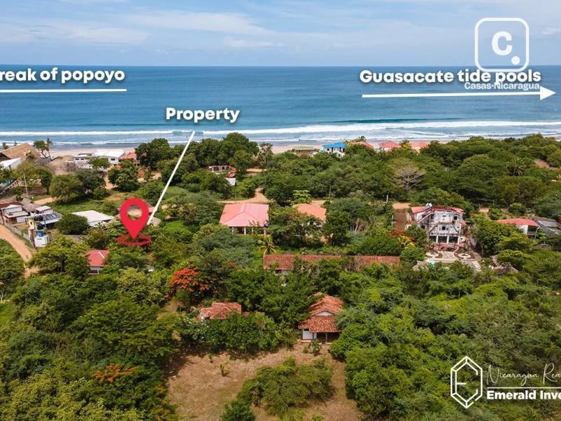 Dos casitas en 1,225.9 m² a 200 metros de Playa Guasacate, Tola