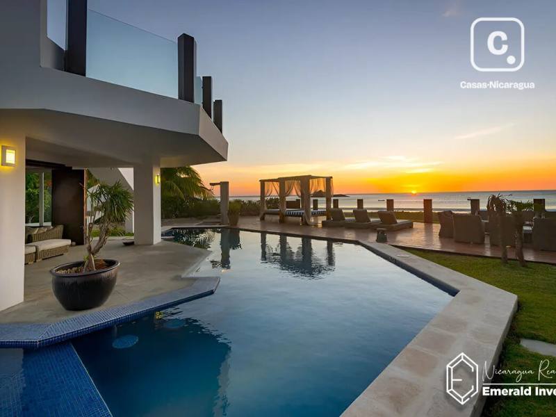 Casa de 7 habitaciones en 3,600 m² en Playa Marsella, San Juan del Sur