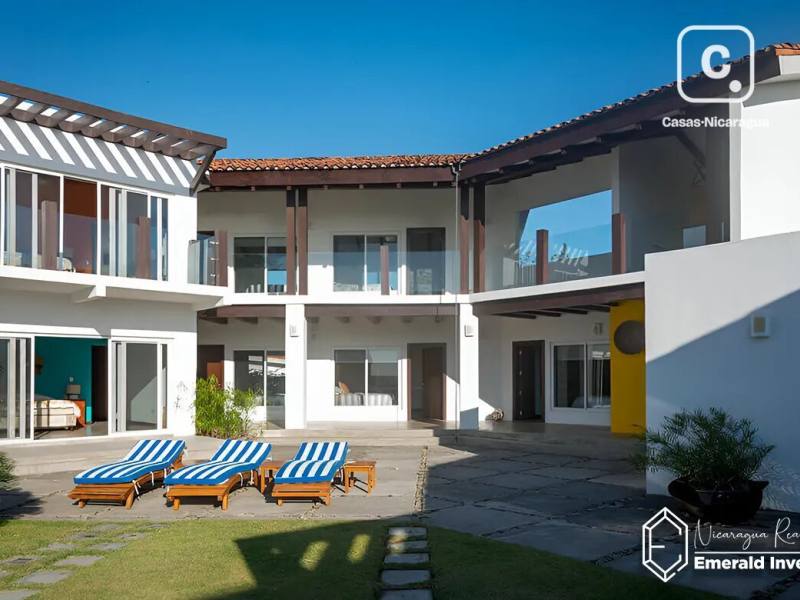Casa de 7 habitaciones en 3,600 m² en Playa Marsella, San Juan del Sur