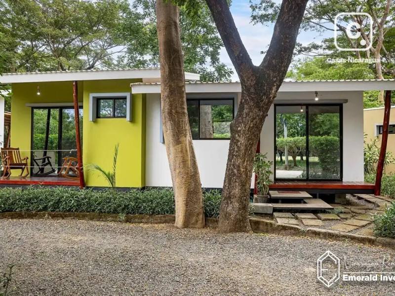 Casa de 2 habitaciones en 371 m² en Hacienda Iguana, Tola