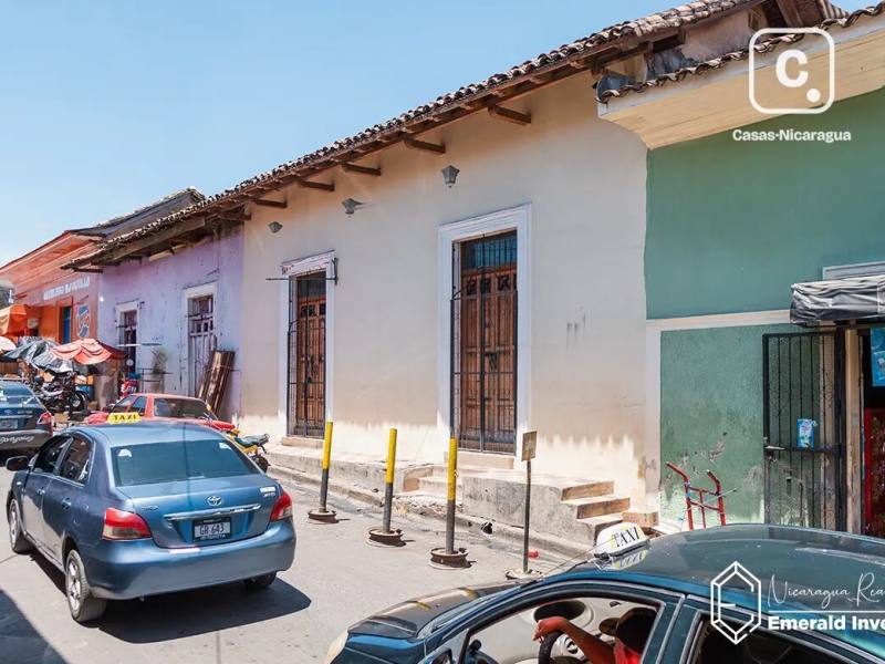 House for sale in Granada – 5 beds, 209 m²