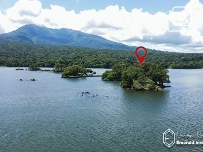 Lot for sale in Granada – 1,224 m²