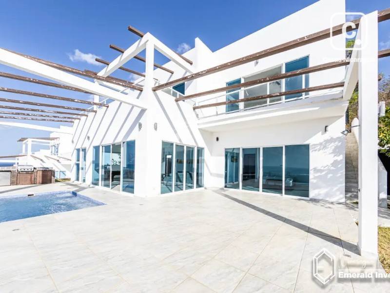Casa de 3 habitaciones en 458 m² en Surf Ranch Popoyo, Tola