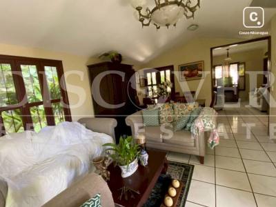 Casa en venta en Lomas de Montserrat, Managua – 3 hab, 180 m²