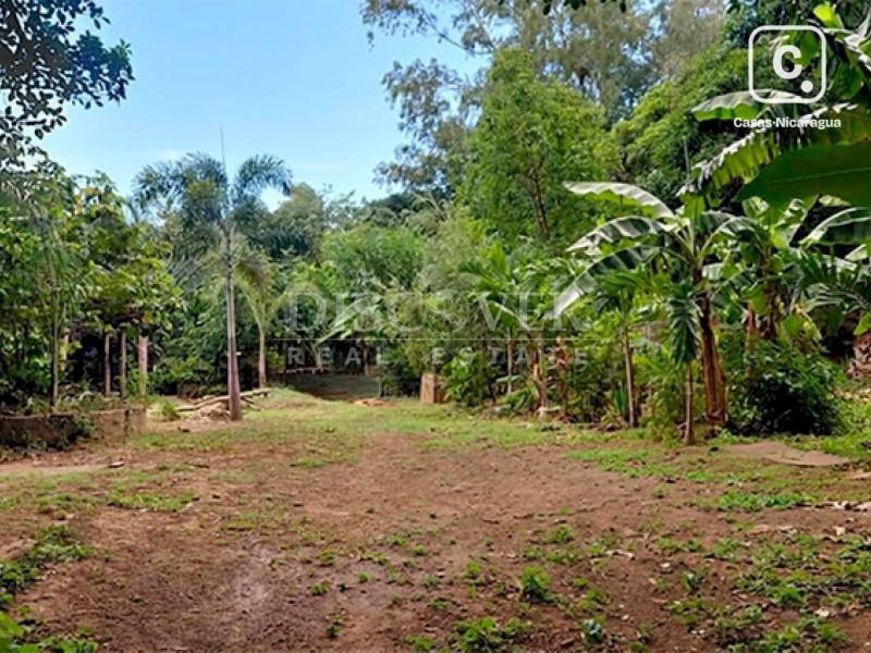 Lot for sale in Carretera Vieja a León, Managua – 3,526 m²