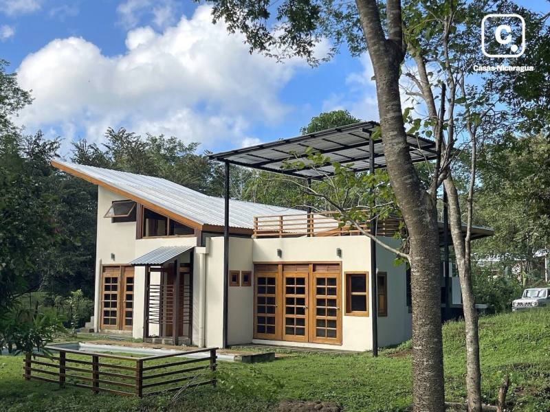 Casa en venta en San Juan del Sur, Rivas – 2 hab, 130 m²