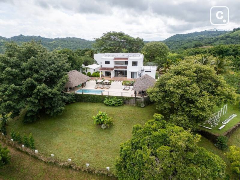 House for sale in San Juan del Sur, Rivas – 4 beds, 36,000 m²