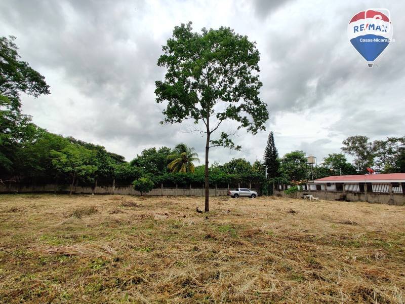 Lot for sale in Managua – 2,480 m²