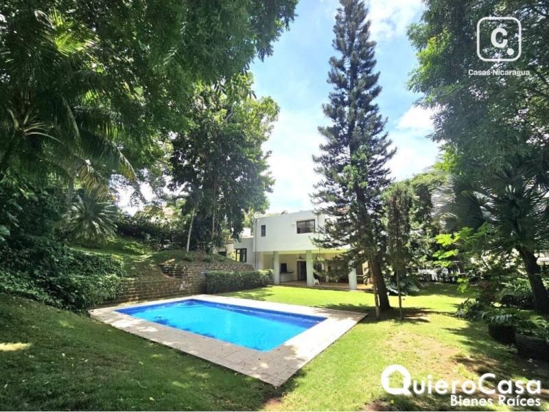 Casa en venta en Villa Fontana, Managua – 4 hab, 740 m²