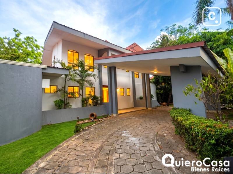 Casa en venta en Veracruz, Managua – 5 hab, 350 m²