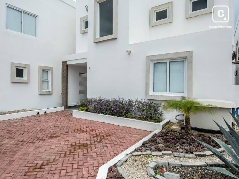 House for sale in San Juan del Sur, Rivas – 4 beds, 300 m², US$ 389,000