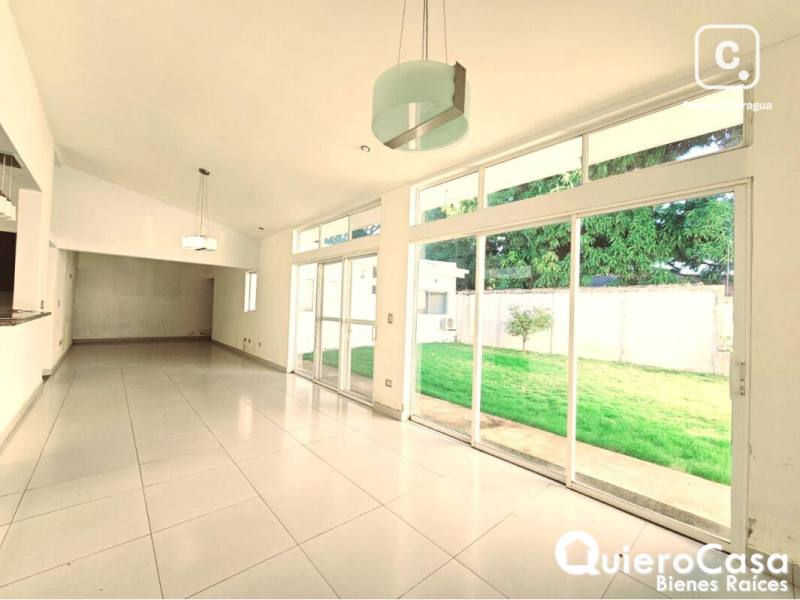Casa en venta en Las Colinas, Managua – 3 hab, 340 m²