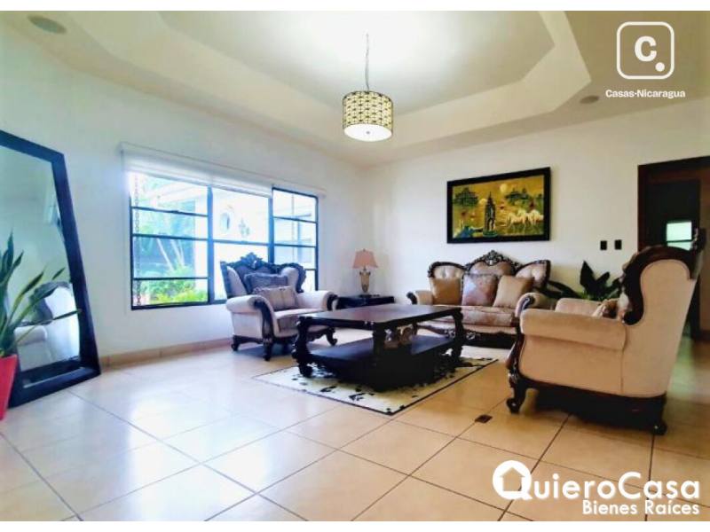 Casa en venta en Santo Domingo, Managua – 4 hab, 553 m²