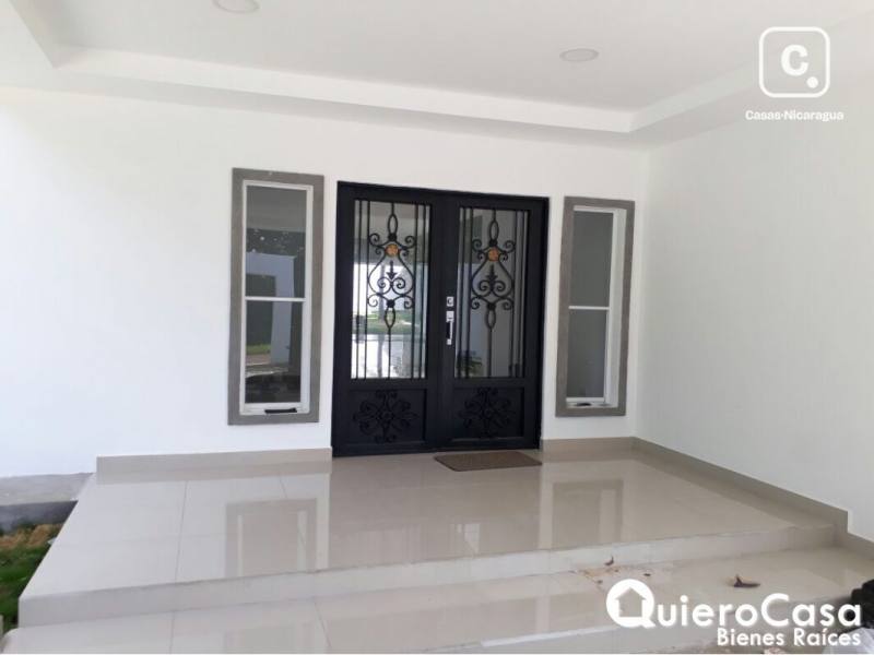 Casa en venta en Carretera Sur, Managua – 3 hab, 379 m²