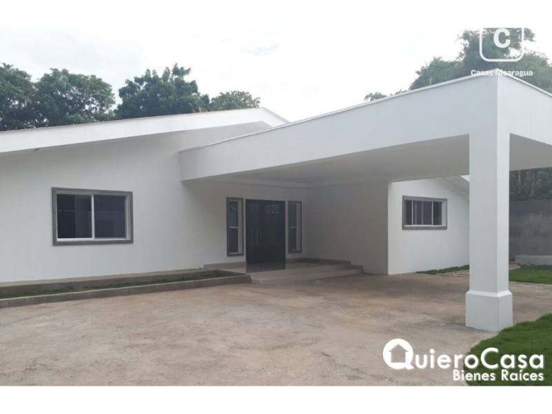 Casa en venta en Carretera Sur, Managua – 3 hab, 379 m²