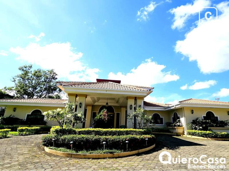 House for rent in Santo Domingo, Managua – 4 beds, 515 m²