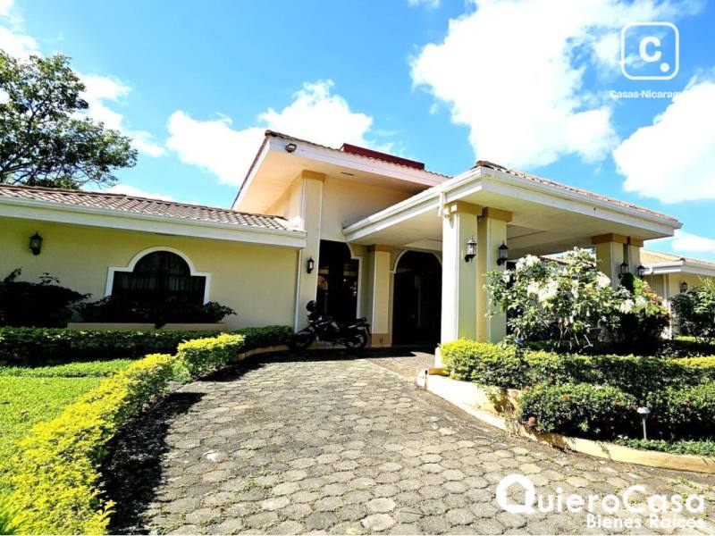 House for rent in Santo Domingo, Managua – 4 beds, 515 m²