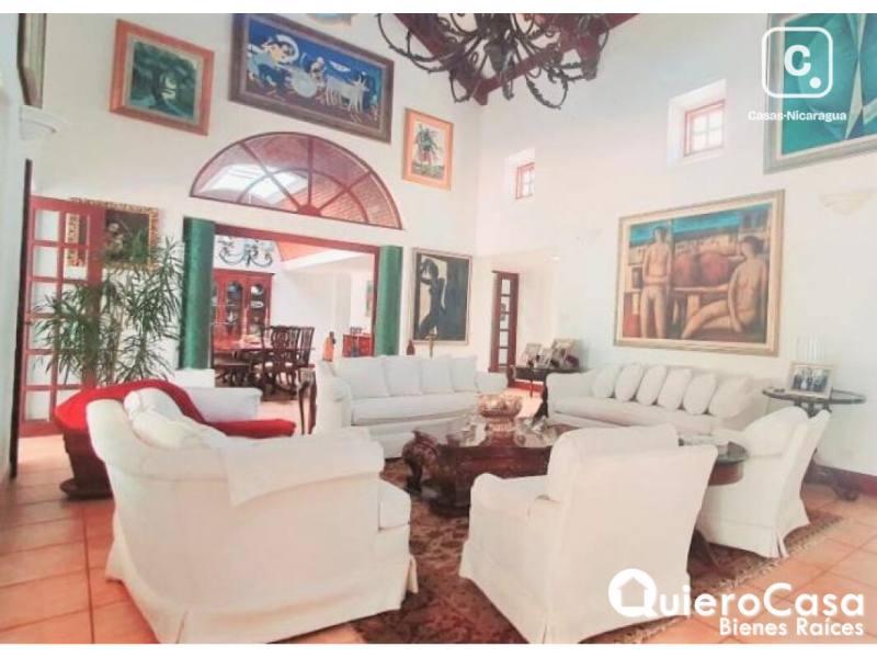 Casa en venta en Las Colinas, Managua – 5 hab, 800 m²