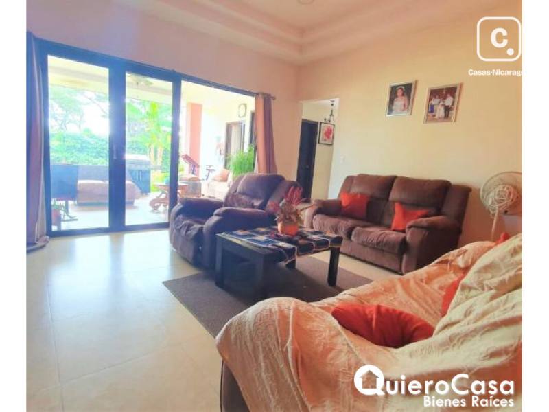 Casa en venta en Las Colinas, Managua – 4 hab, 320 m²