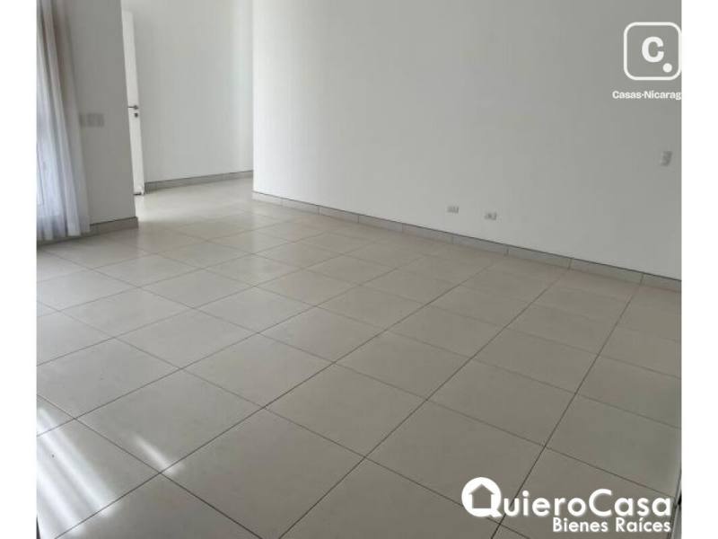 Casa en venta en Las Colinas, Managua – 3 hab, 261 m²