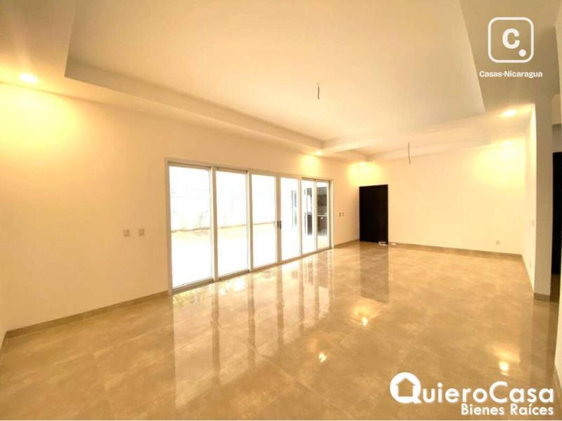 Casa en venta en Santo Domingo, Managua – 3 hab, 350 m², US$ 520,000