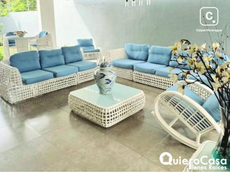 Casa en venta en Santo Domingo, Managua – 4 hab, 305 m²