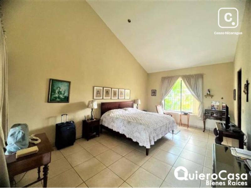Casa en venta en Villa Fontana, Managua – 4 hab, 500 m²
