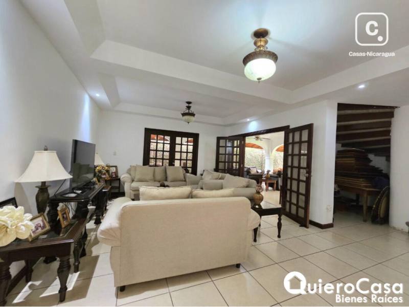 Casa en venta en Santo Domingo, Managua – 4 hab, 270 m²