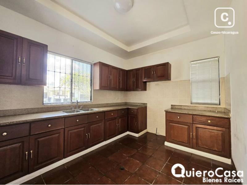 Casa en venta en Las Cumbres, Managua – 3 hab, 250 m²
