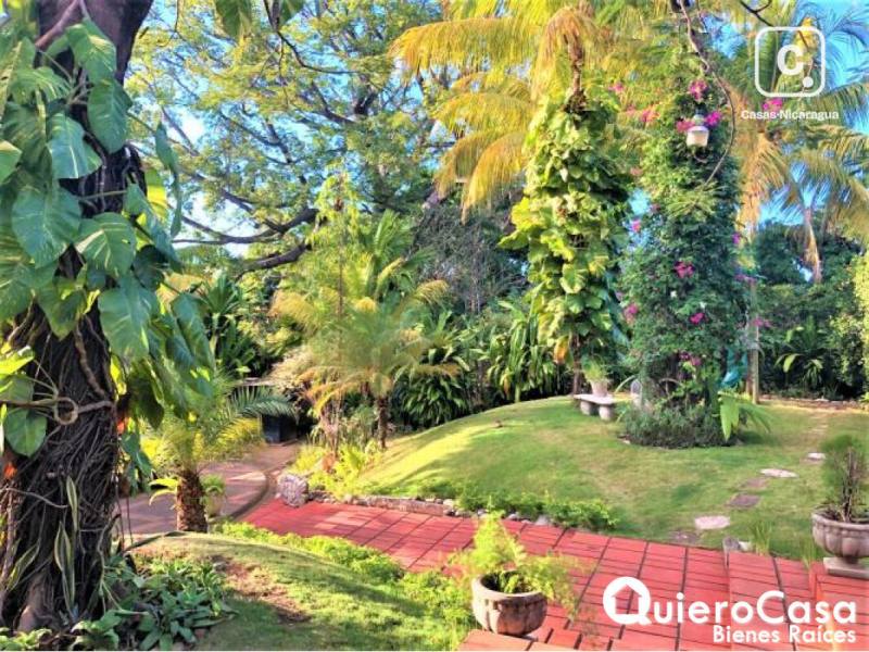 Casa en venta en Santo Domingo, Managua – 4 hab, 300 m², US$ 315,000