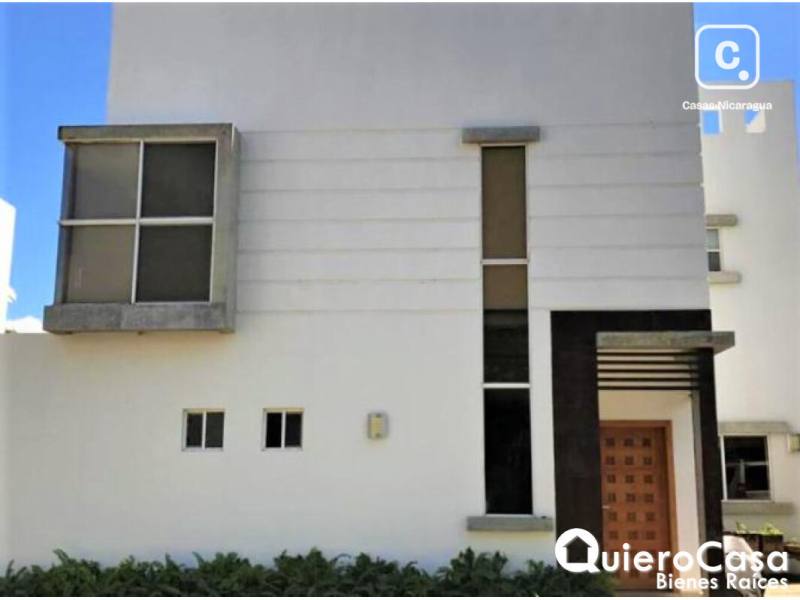 Casa en venta en Santo Domingo, Managua – 3 hab, 228 m²