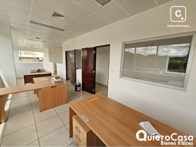 Oficina en alquiler en Villa Fontana, Managua – 260 m²