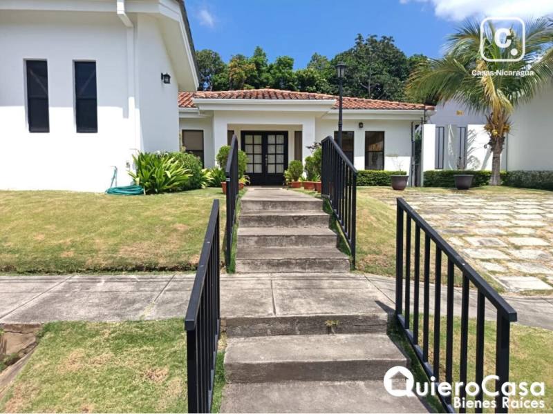 Casa en venta en Carretera Masaya, Managua – 3 hab, 256 m²