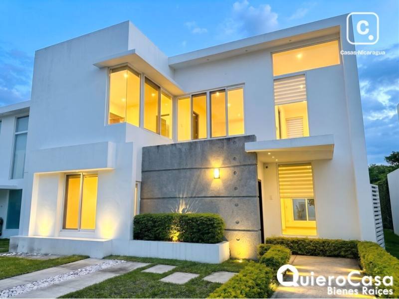 Casa en venta en Villa Fontana Sur, Managua – 4 hab, 285 m²