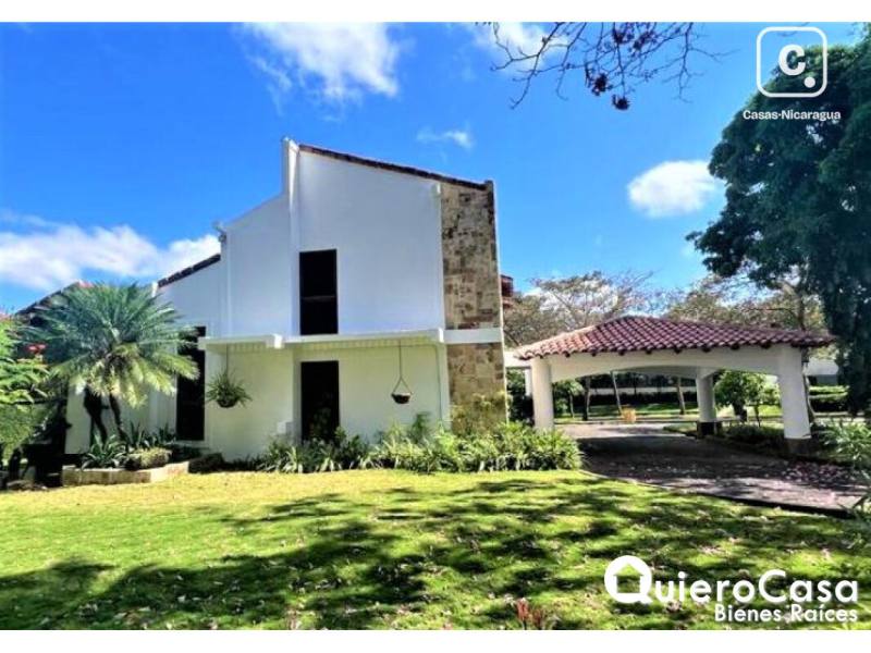 Casa en venta en Santo Domingo, Managua – 4 hab, 374 m²