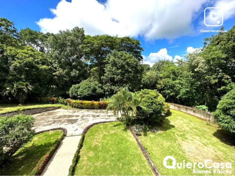Casa en venta en Santo Domingo, Managua – 4 hab, 250 m², US$ 480,000