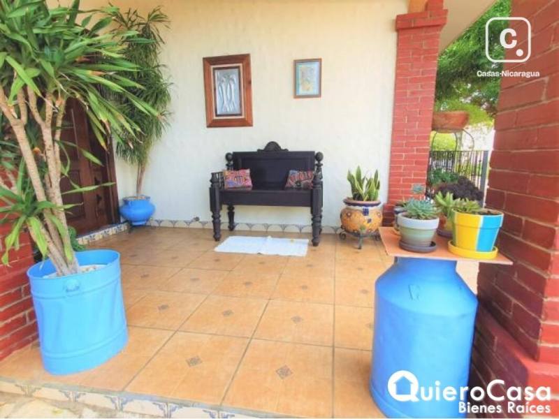 Casa en venta en Santo Domingo, Managua – 4 hab, 383 m²