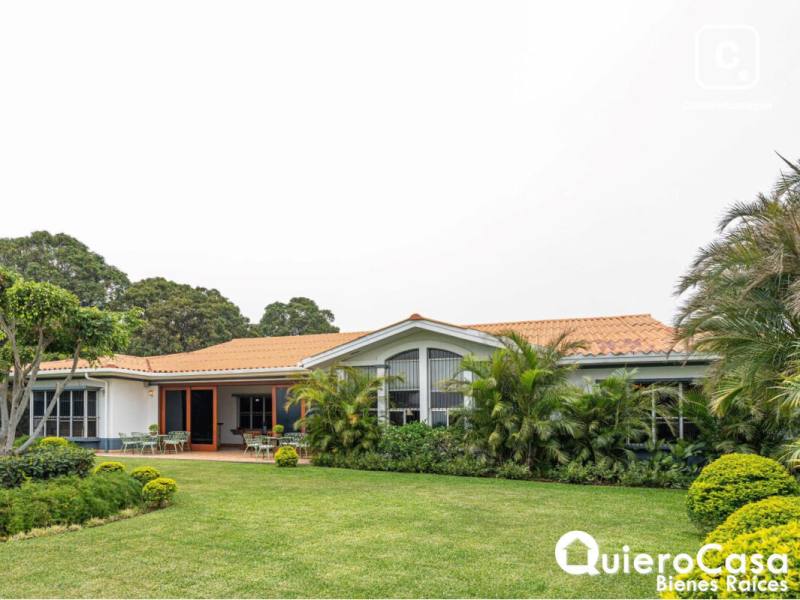 Casa en alquiler en Carretera Sur, Managua – 4 hab, 756 m²